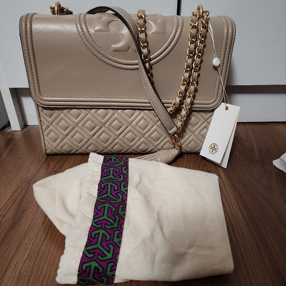 ❌️❌️SOLD❌️❌️Tory Burch Fleming Shoulder Bag - Picture 1 of 7